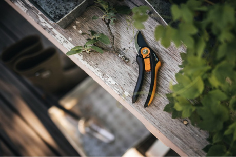 Купить Секатор Fiskars плоскостной Plus Smartfit  P541   1057169 фото №7